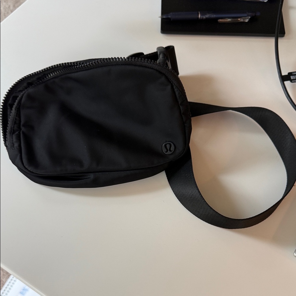 lululemon athletica Black Belt Bag